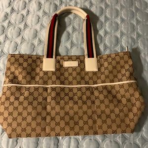 Gucci Tote! Authentic! Excellent condition!!